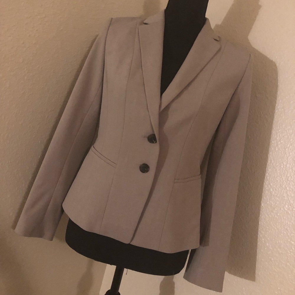 Ann Taylor Blazer NWOT Size 2P